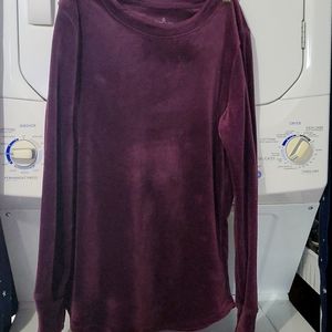 Womens Cuddl Duds Double Plush Velour Size M.